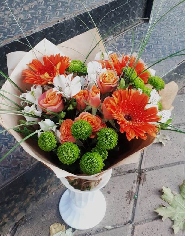 Букет цветов из: Герберы, Хризантемы, Альстромерии и Розы в Шарапово Чеховского района