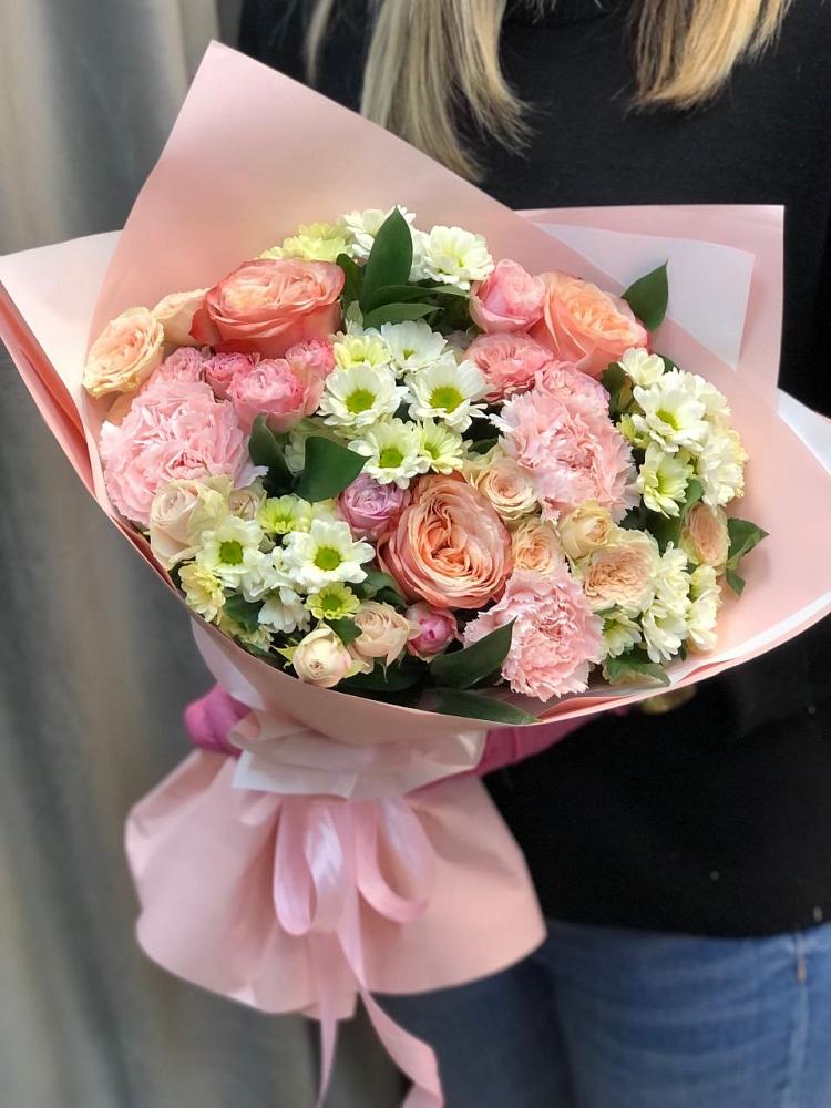 Букет цветов из: Гвоздики, Розы и Хризантемы в Шарапово Чеховского района