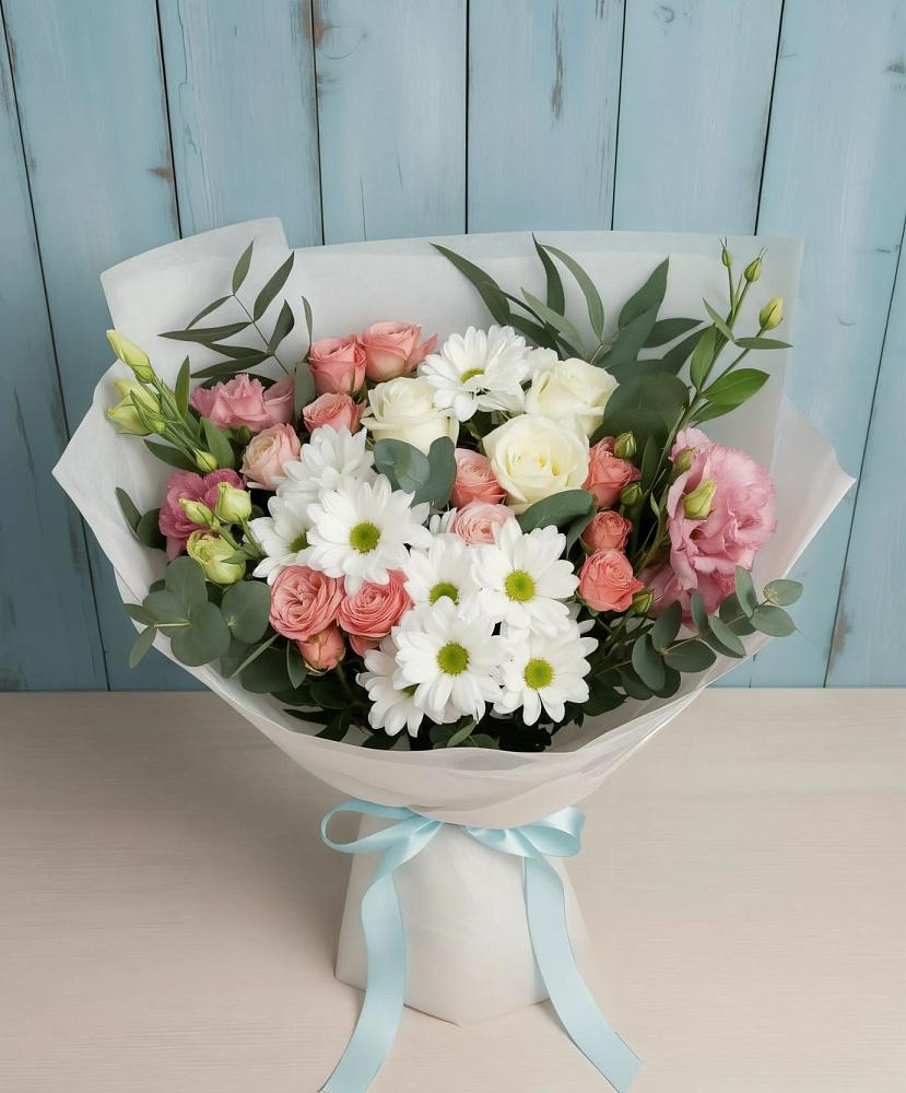 Букет цветов из: Розы, Лизиантусы и Хризантемы в Шарапово Чеховского района