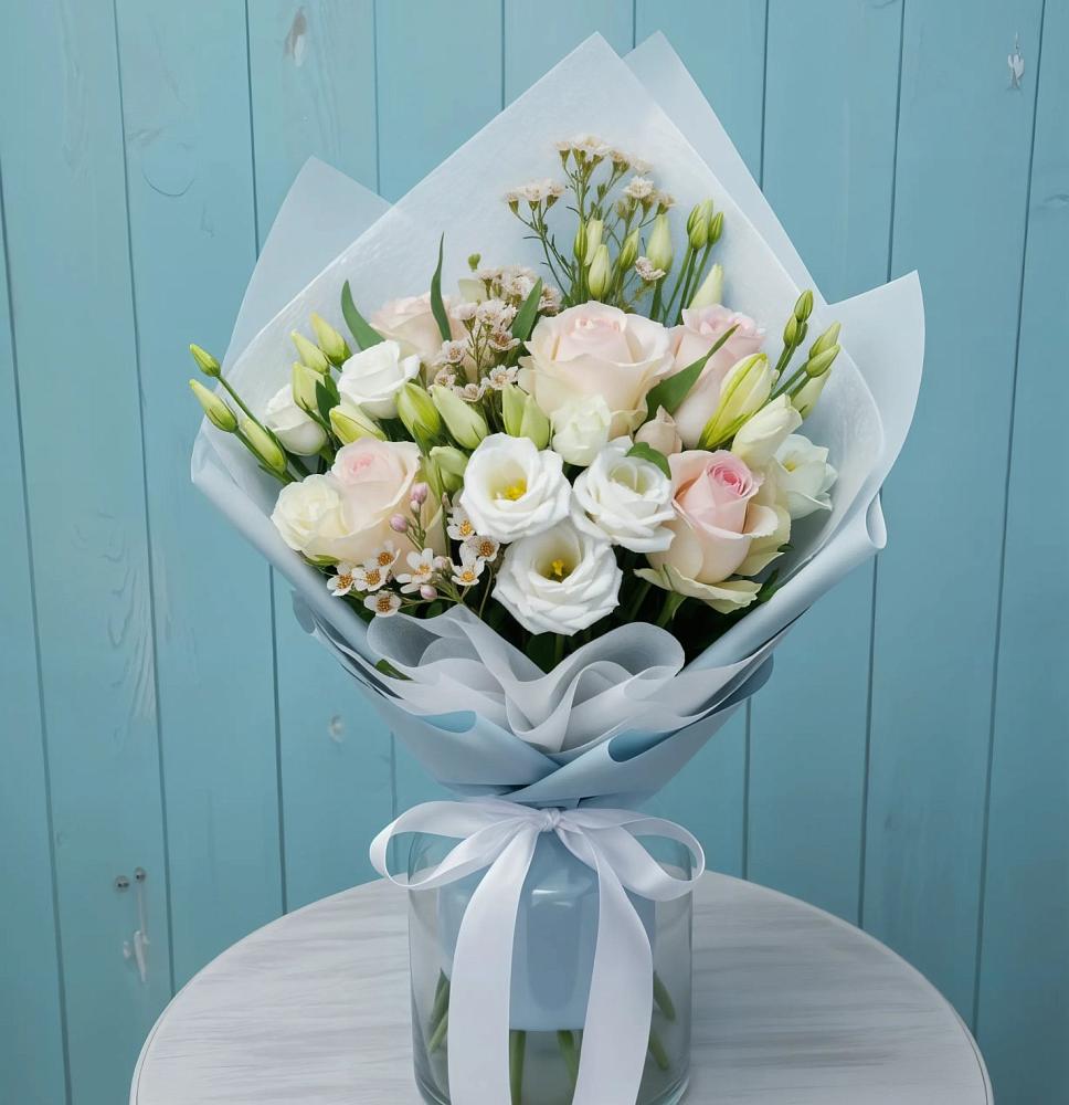 Букет цветов из: Розы и Лизиантусы в Шарапово Чеховского района