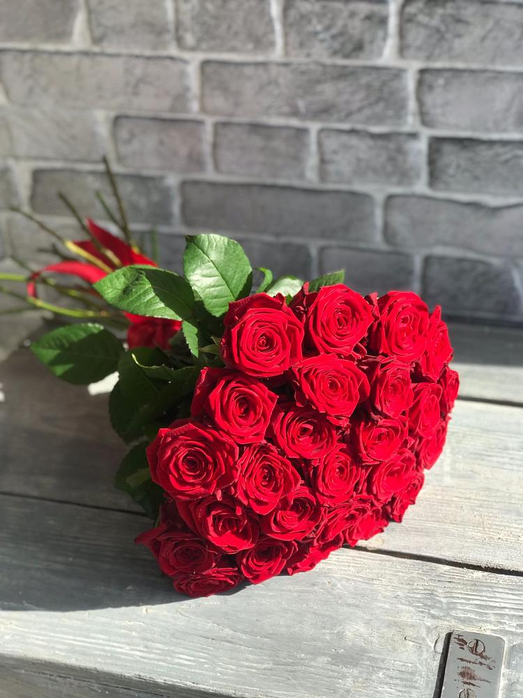 Букет Красные розы Фридом в Шарапово Чеховского района