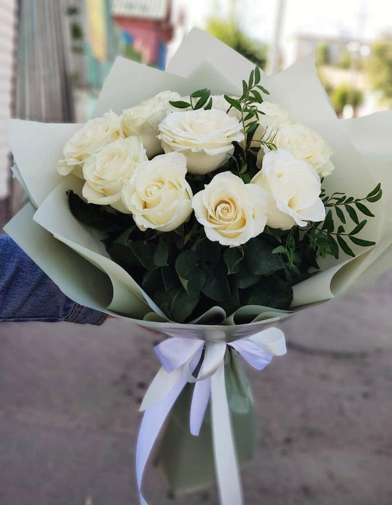 Букет Белые розы Проуд в Шарапово Чеховского района