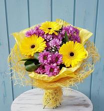 Букет цветов из:  Хризантемы и Герберы в Шарапово Чеховского района