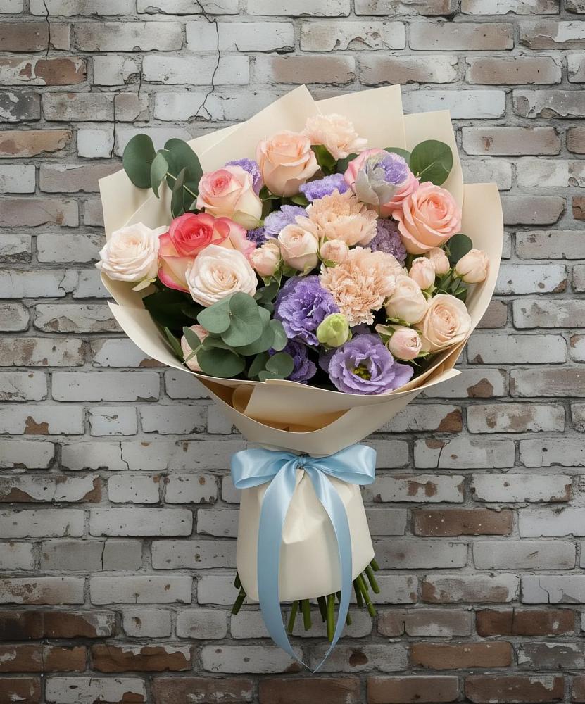 Букет цветов из: Розы, Лизиантусы и Гвоздики в Шарапово Чеховского района