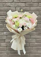 Букет цветов из:  Гвоздики, Розы, Лизиантусы и Хризантемы в Шарапово Чеховского района
