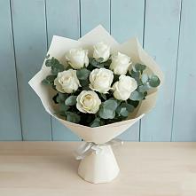 Букет Белые розы в Эвкалипте в Шарапово Чеховского района