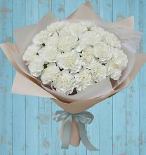 Букет цветов из:  Гвоздики в Шарапово Чеховского района