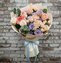 Букет цветов из:  Розы, Лизиантусы и Гвоздики #REPLACE_PRED# Шарапово Чеховского района